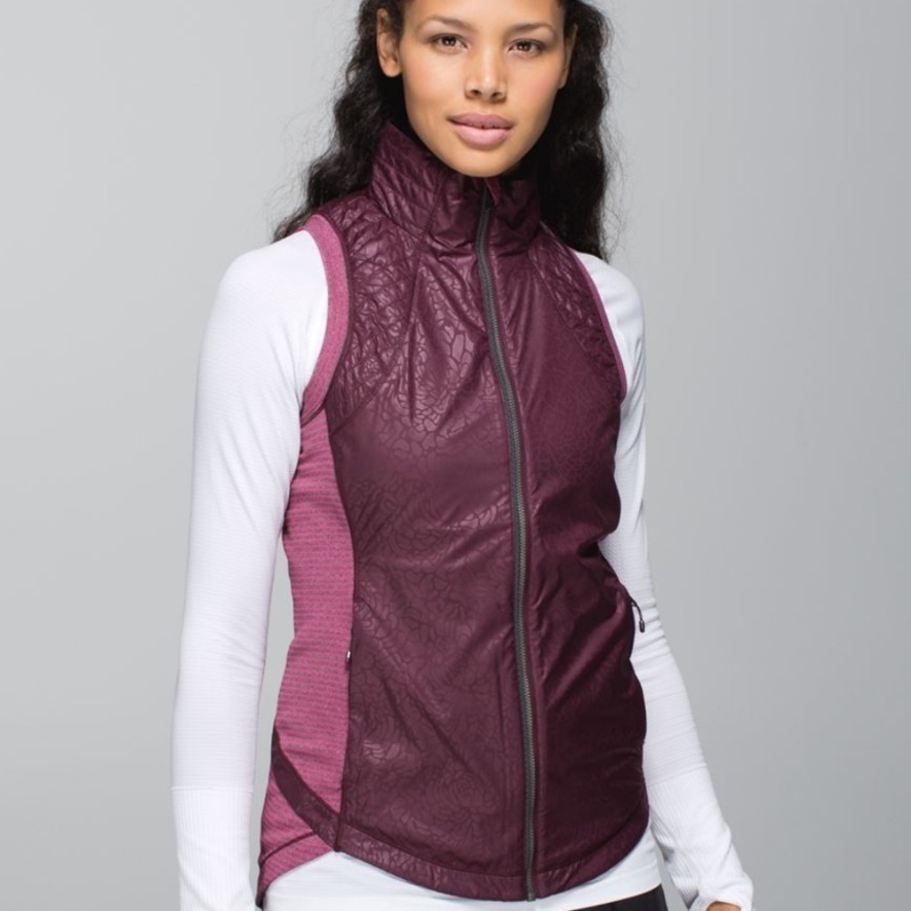 NEVER WORN LULU rebel runner vest
